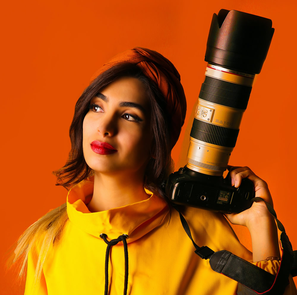 A professional photo shoot session can help present you exceptionally well to prospects, leads and customers.